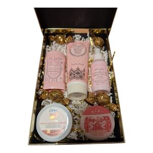 Assorted Pink Bath & Body Gift Set with Beauty Cream